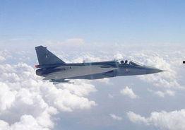 国产战机换发型视频,全新涂装亮相，展现我国航空力量新风采