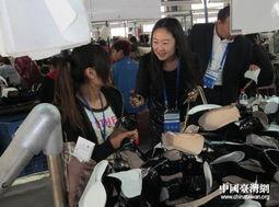 记者采访国产鞋子视频,探寻民族品牌崛起之路